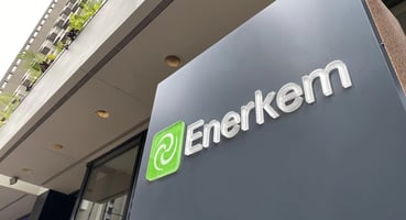 Logo de Enerkem sur un bâtiment