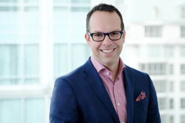  Dominique Boies à titre de Premier vice-président et chef de la direction financière